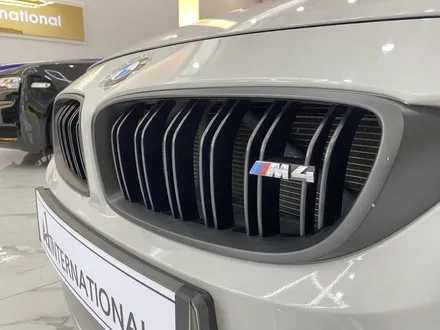 광주랩핑 / BMW-M4 전체랩핑 시공 / 광주전체랩핑 / 광주서구랩핑 / 광주부분랩핑 / 광주데칼 / 광주크롬죽이기 / 광주 서구 치평동