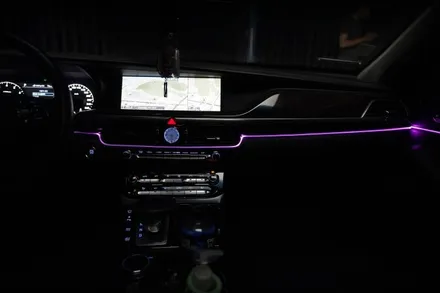 제네시스 eq900 엠비언트 라이트 무드등, 전동트렁크, 고스트도어 순정옵션 시공..