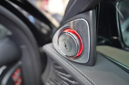 벤츠 E350 , W213 엠비언트 (송풍구, 부메스터 스피커) 시공