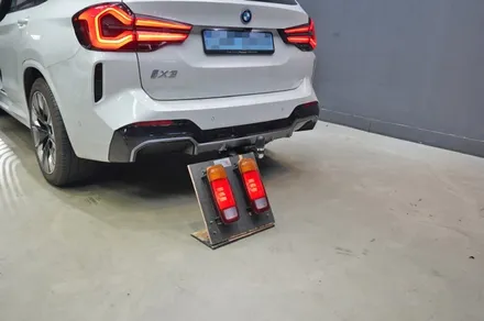 BMW IX3 히치타입 견인고리 시공