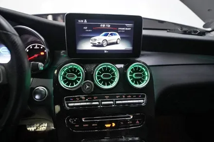 벤츠 GLC350e 카플레이 , 송풍구 엠비언트 (64색 업그레이드), 부메스터 스피커 시공