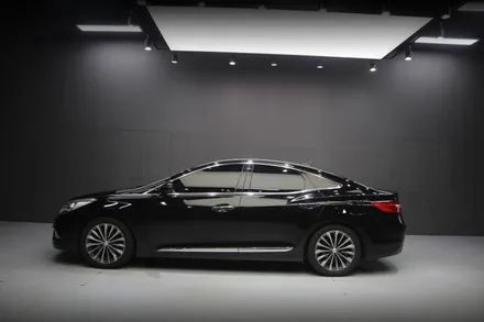 그랜저hg 오토홀드  사용을 위해서 전자파킹 (EPB) 시공합니다.