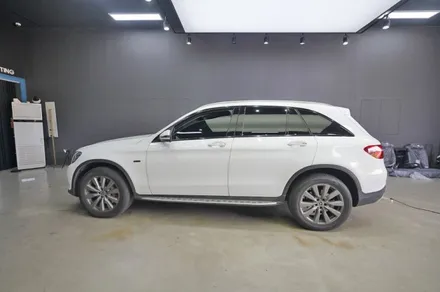 벤츠 GLC350e 카플레이 , 송풍구 엠비언트 (64색 업그레이드), 부메스터 스피커 시공