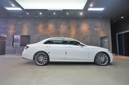 W213 벤츠E350 송풍구 엠비언트 , 부메스터 스피커는 국룰..