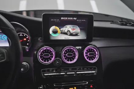 벤츠 GLC350e 카플레이 , 송풍구 엠비언트 (64색 업그레이드), 부메스터 스피커 시공