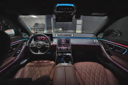 벤츠S400D W223, 액티브엠비언트 , 4D 부메스터 스피커 시공