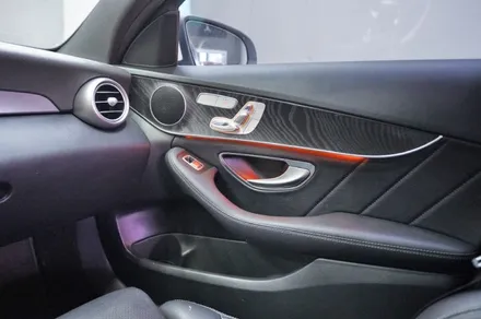 벤츠 C200 (W205) 송풍구 엠비언트 64색 업그레이드, 부메스터 스피커 시공
