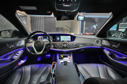 벤츠S350D -W222 송풍구 엠비언트 + 부메스터 스피커 시공