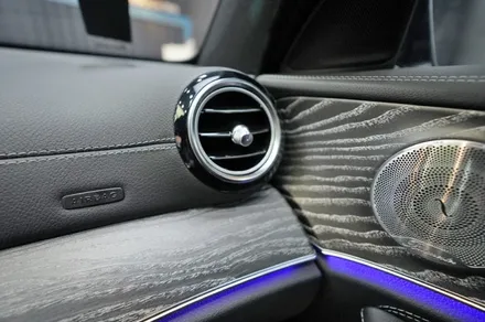 벤츠 E350 , W213 엠비언트 (송풍구, 부메스터 스피커) 시공