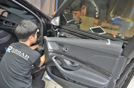 W222 벤츠 S500 송풍구 엠비언트, 부메스터 스피커 + 카플레이 시공