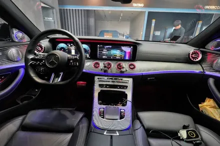 벤츠 E350 , W213 엠비언트 (송풍구, 부메스터 스피커) 시공