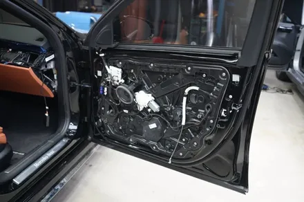 벤츠 S500 액티브 엠비언트 - W223 최고의 갬성 퍼포먼스 시공