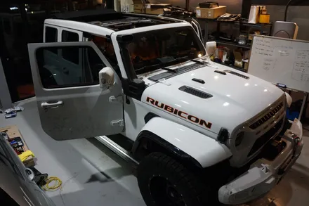 [Jeep 루비콘] 아이나비 e100 룸미러형 블랙박스 + 후방카메라 / 고양, 일산, 김포, 파주