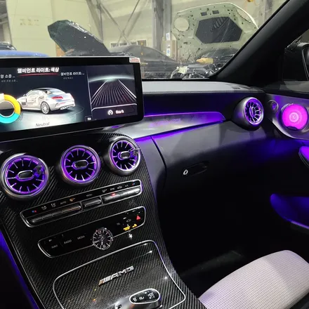 벤츠 W205 C클래스 c63amg 카브리올레 터빈형 엠비언트 64색 or 부메스터, 안드로이드 신형 풀 컨버전