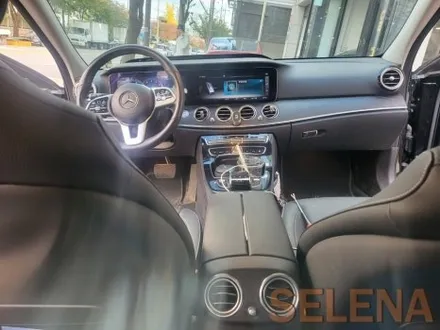 서울 셀레나모터스 벤츠 w213 “ e클래스 e300 “ 4d전동트위터 스피커 + 송풍구엠비언트 + 코딩 실내 드레스업 신형개조 동탄방문