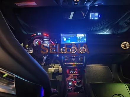 w176 a클래스  a45amg 순정형 송풍구 엠비언트 + 안드로이드오토 + 신형핸들 시공!! cla , gla , 45amg 레트로핏 드레스업