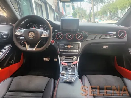 벤츠 a클래스 필수튜닝!!! W176 a45amg 실내 송풍구 엠비언트 12색 풋등 도어4개  전체세트 - 서울 목동 셀레나모터스