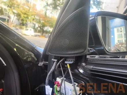 서울 셀레나모터스 벤츠 w213 “ e클래스 e300 “ 4d전동트위터 스피커 + 송풍구엠비언트 + 코딩 실내 드레스업 신형개조 동탄방문