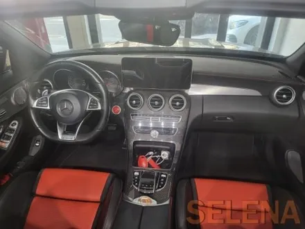 벤츠 w205 c63amg 카브리올레 송풍구 + 스피커 + 64색 엠비언트 인스톨