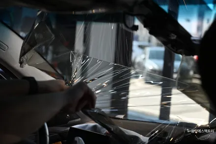 솔라가드프리미엄 제니스IR BMW i3 차량에 비반사썬팅 농도 추천 / 동탄,수원,오산