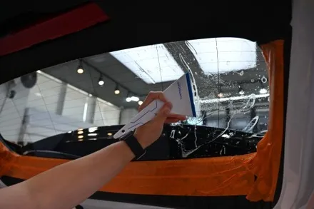 동탄더엘엑스 BMW 1시리즈 차량에 LX썬팅 농도 추천 / 동탄,수원,오산