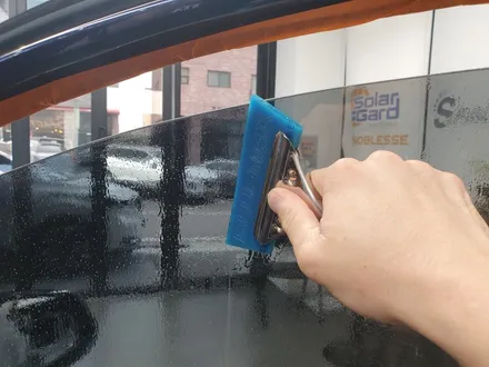 BMW 2시리즈 엑티브투어러 티타늄으로 틴팅하고 유리막시공했어요 / 동탄,수원,오산