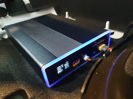 벤츠 GLB 차량에 QXD7000+에너팩프로 보조배터리 설치했어요. / 동탄,수원,오산