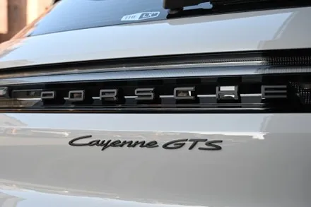 8기통 엔진 품은 포르쉐 신형 카이엔 GTS 에 시공된 필름은? / 동탄 영천동