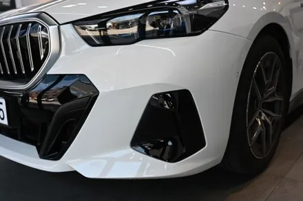 BMW520i차량에 범퍼부분시공 다이노쉴드PPF필름으로  보호완료! / 동탄,수원,오산