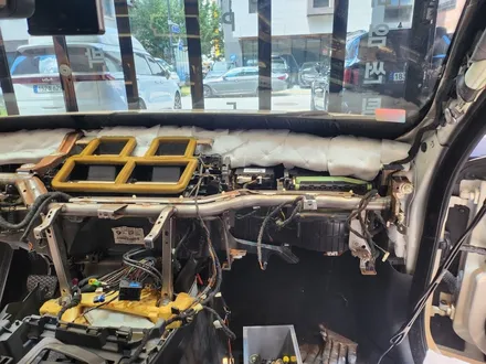 BMW F36 크레파스 냄새제거 수입 외제차 방음재 흡음재 냄새제거 / 경기 의정부