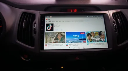 <광주 안드로이드 올인원>스포티지 R 순정 네비 타입 + 스포티지 R  저가 안드로이드 올인원 장착 차량  모두 모터스 밸류 8기가 안드로이드 올인원으로 교체