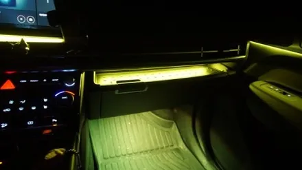 =광주 순정 연동 앰비언트= 싼타페 MX5 순정 연동 앰비언트 + 1열 외캐치(아웃사이드 핸들) 2열에 이식
