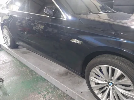 #우레탄캘리퍼도색 bmw GT 19인치 블루 파랑으로 백화 제거후 깔끔하게 대구 에스휠에서 복원. / 대구 북구 태전동