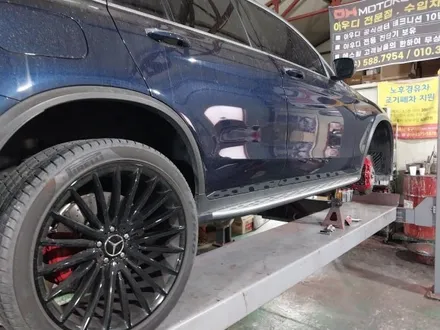 #휠  벤츠 GLC63 amg 8기통 블랙휠 도색휠 복원작업차 에스휠을 찾아주셧습니다. / 대구 북구 태전동