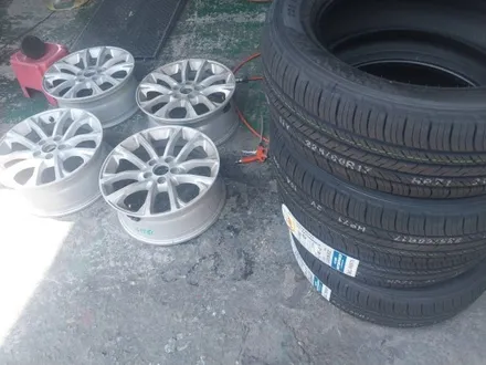 #휠 (대구휠복원) jeep 순정 17인치 블랙유광도색및  225 60 17 HP71 신품 교환 대구 에스휠. / 대구 북구 태전동