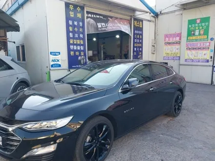 #휠(자동차휠) 크루즈 에디션 19인치 순정휠 검정유광도색 작업 및 복원하러 대구 에스휠에서 깔끔하게 복원하였습니다. / 대구 북구 태전동