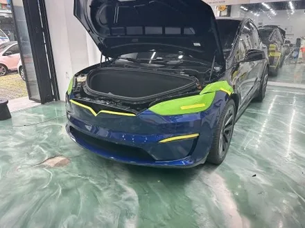 테슬라 Model x 유광 제트블랙 랩핑! 도어 안쪽까지 색상변경!! / 수원시 영통구 매탄동