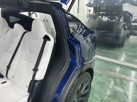테슬라 Model x 유광 제트블랙 랩핑! 도어 안쪽까지 색상변경!! / 수원시 영통구 매탄동