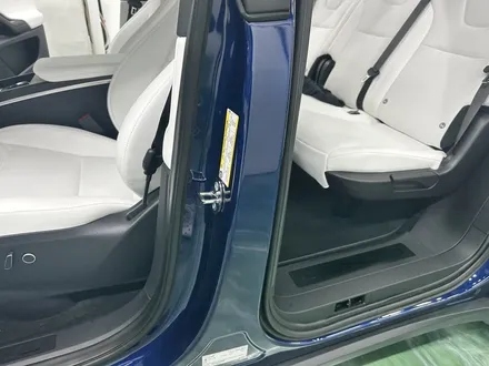 테슬라 Model x 유광 제트블랙 랩핑! 도어 안쪽까지 색상변경!! / 수원시 영통구 매탄동