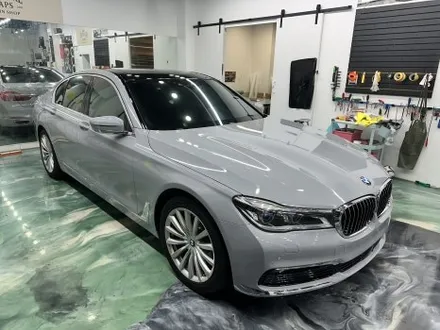 동탄 bmw 7시리즈 740 3m 쿨그레이 전체랩핑 루프스킨 시공 / 수원시 영통구 매탄동