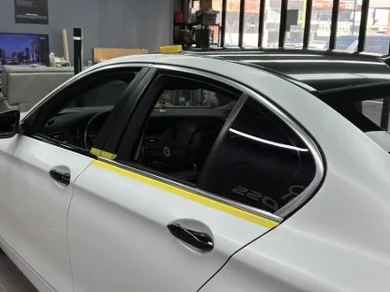 사틴 화이트 bmw 5시리즈 랩핑 / 수원시 영통구 매탄동
