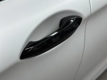 사틴 화이트 bmw 5시리즈 랩핑 / 수원시 영통구 매탄동