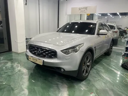 인피니티QX70S 변색된 크롬 루프렉 랩핑으로 해결 / 수원시 영통구 매탄동