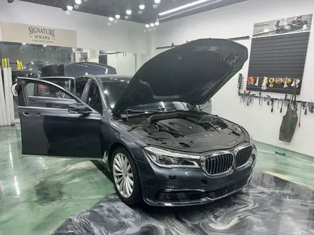 동탄 bmw 7시리즈 740 3m 쿨그레이 전체랩핑 루프스킨 시공 / 수원시 영통구 매탄동