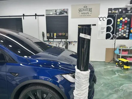 테슬라 Model x 유광 제트블랙 랩핑! 도어 안쪽까지 색상변경!! / 수원시 영통구 매탄동