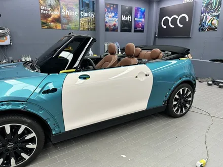 미니쿠퍼 컨버터블 랩핑 아이 러브 미니 데칼. / 수원시 영통구 매탄동