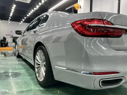 동탄 bmw 7시리즈 740 3m 쿨그레이 전체랩핑 루프스킨 시공 / 수원시 영통구 매탄동
