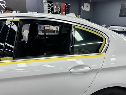 bmw 5시리즈 윈도우 몰딩 크롬죽이기. / 수원시 영통구 매탄동