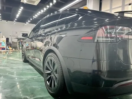 테슬라 Model x 유광 제트블랙 랩핑! 도어 안쪽까지 색상변경!! / 수원시 영통구 매탄동