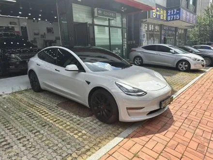 [수원랩핑] 모델3 랩핑으로 블랙을 시멘트색상 유광 그레이로!! / 수원시 영통구 매탄동